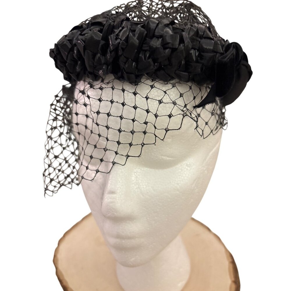 1940s Black Veiled Tilt Hat Velvet Bow Old Hollywood Cocktail Netted